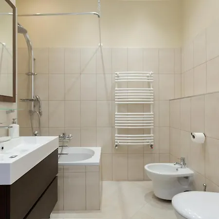 Center Grand Luxury W 2br/2bt
