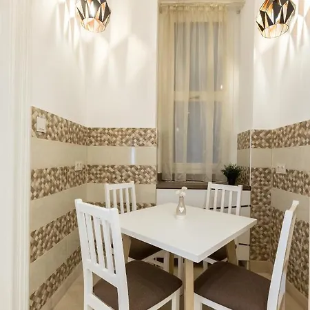 Center Grand Luxury W 2br/2bt Apartment *