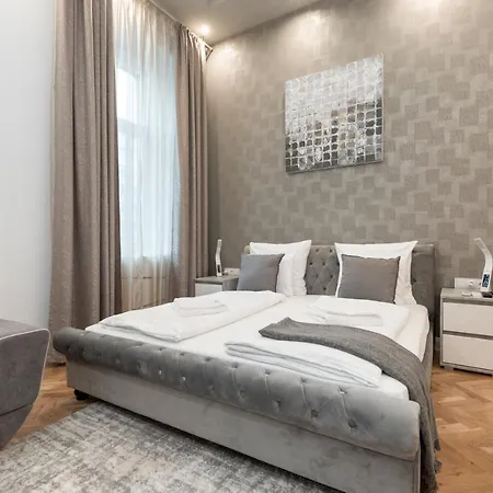Apartment Center Grand Luxury W 2br/2bt *