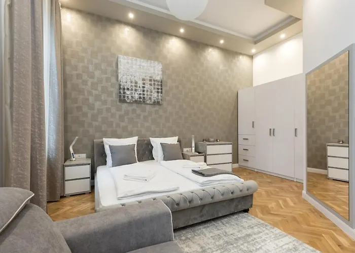 Apartment Center Grand Luxury W 2br/2bt