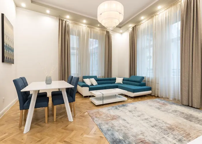 Center Grand Luxury W 2br/2bt Apartment *