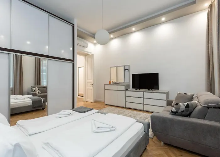 Apartment Center Grand Luxury W 2br/2bt *