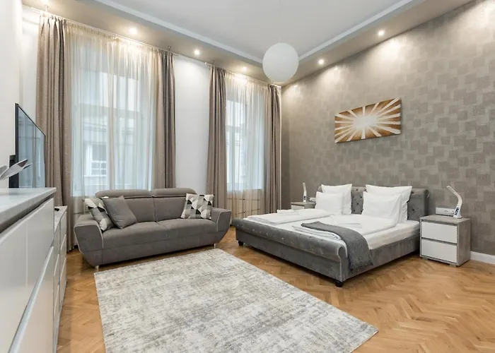 Center Grand Luxury W 2br/2bt Apartment