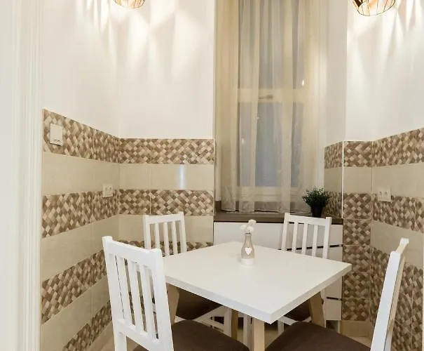 Center Grand Luxury W 2br/2bt Apartment *
