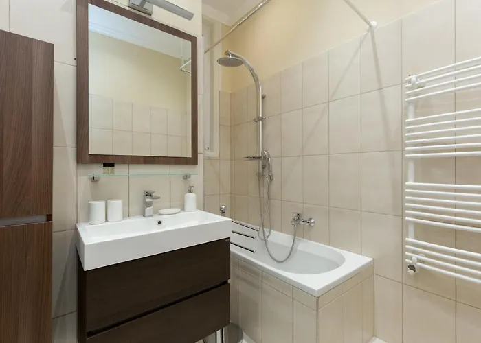 Apartment Center Grand Luxury W 2br/2bt