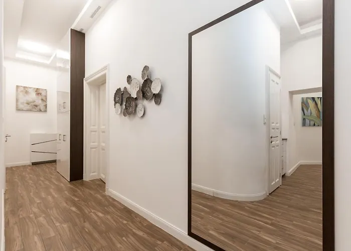 Apartment Center Grand Luxury W 2br/2bt
